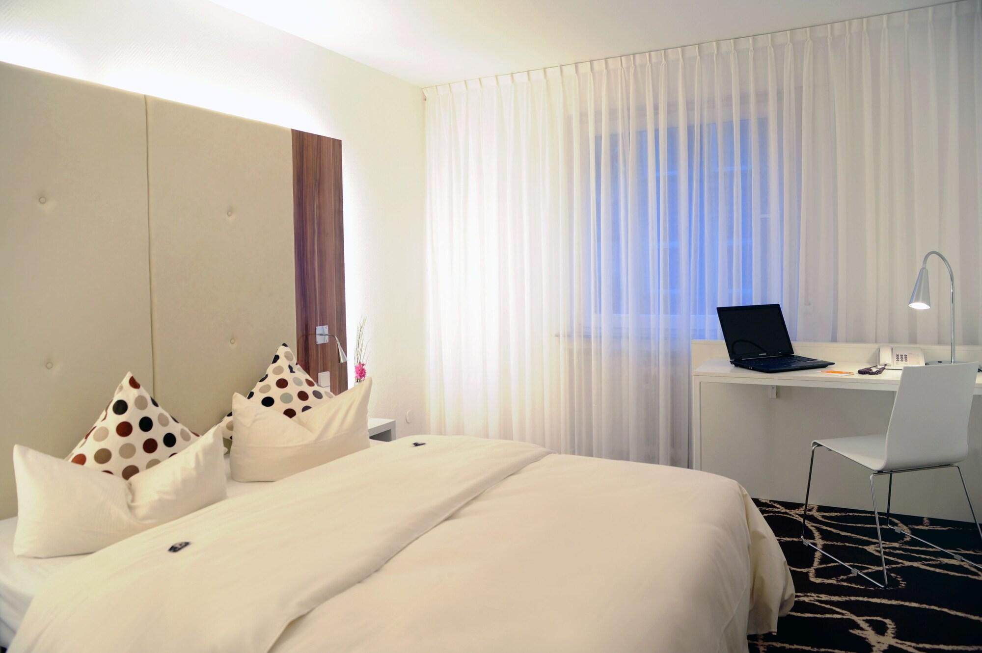 Ambassador Hotel Francfort-sur-le-Main Extérieur photo