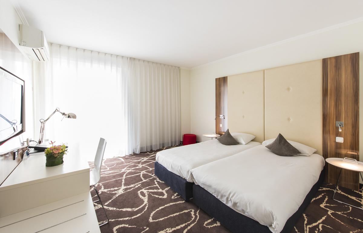 Ambassador Hotel Francfort-sur-le-Main Extérieur photo