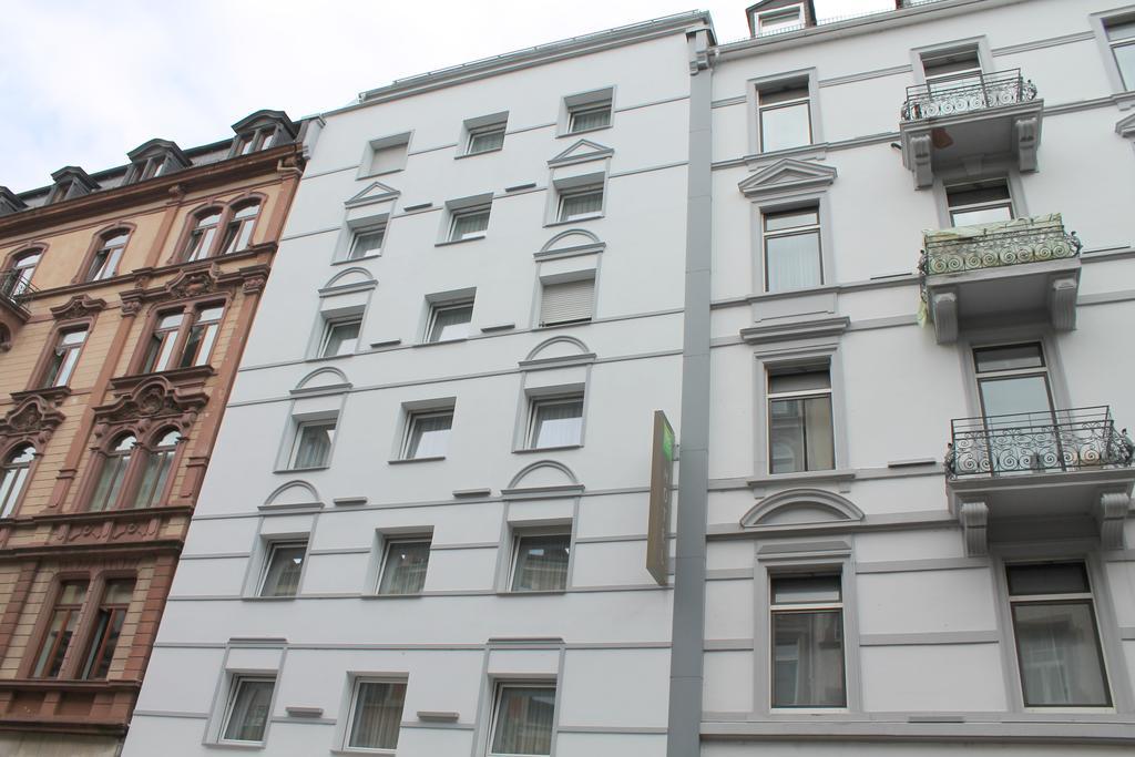 Ambassador Hotel Francfort-sur-le-Main Extérieur photo
